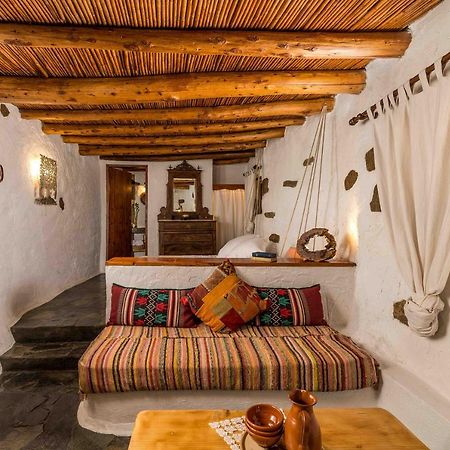 Natura Cottages Makrýgialos エクステリア 写真