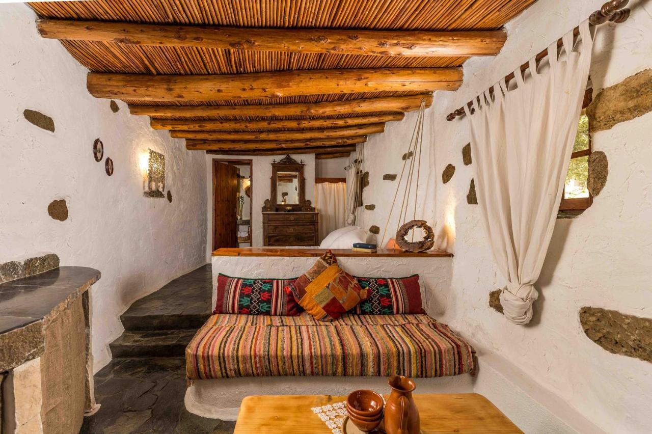 Natura Cottages Makrýgialos エクステリア 写真