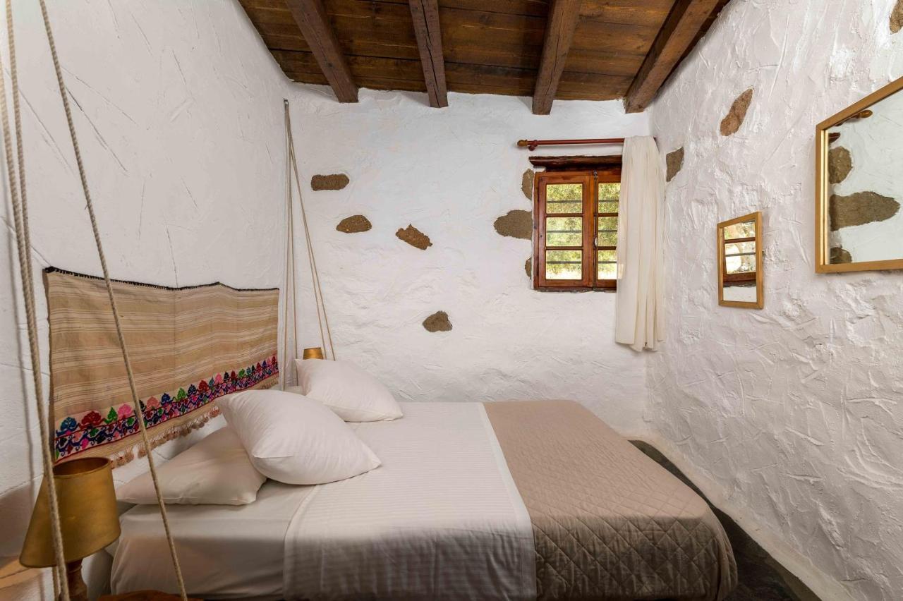 Natura Cottages Makrýgialos エクステリア 写真