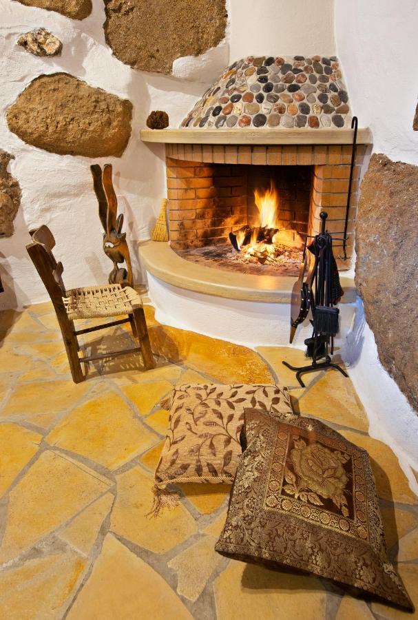 Natura Cottages Makrýgialos エクステリア 写真