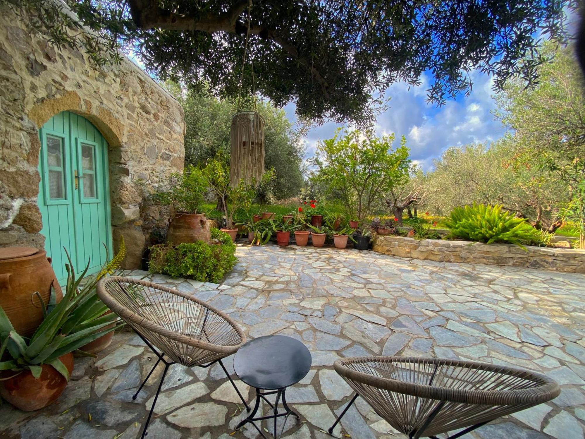 Natura Cottages Makrýgialos エクステリア 写真
