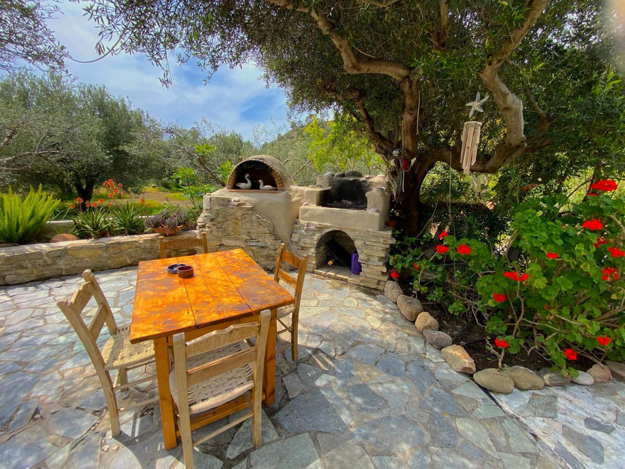 Natura Cottages Makrýgialos エクステリア 写真